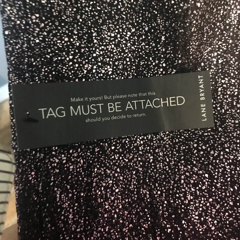BNWT Metallic dress PERFECT FOR THE HOLIDAYS - Picture 2 of 5